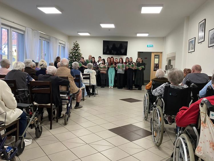 Szakmájukkal segítenek III.