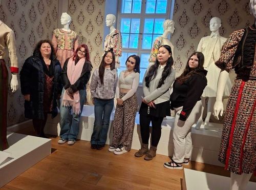 Feretődön jártak a 9.G divatszabói